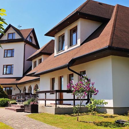 Guesthouse Cetri Veji Turkalne ภายนอก รูปภาพ