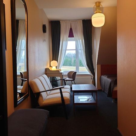Guesthouse Cetri Veji Turkalne ภายนอก รูปภาพ
