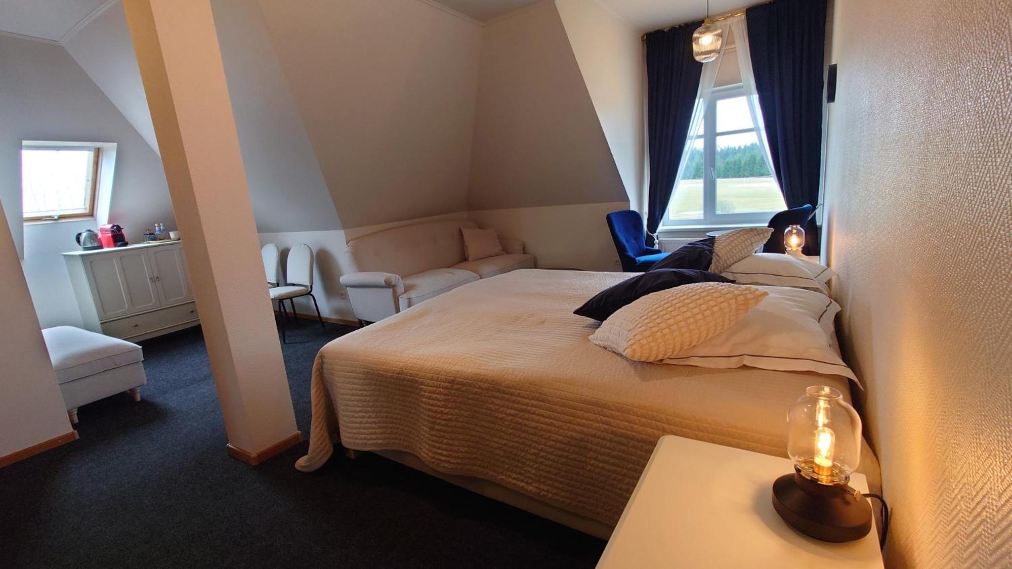 Guesthouse Cetri Veji Turkalne ภายนอก รูปภาพ